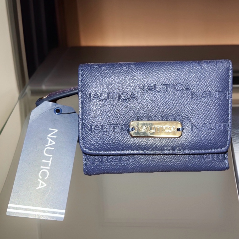 Nautica Rowers End Navy Logo Wallet